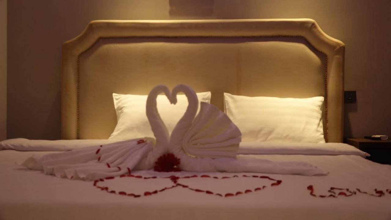 Hotel Sawadee Suorsdei Boutique Kâmpôt Zewnętrze zdjęcie