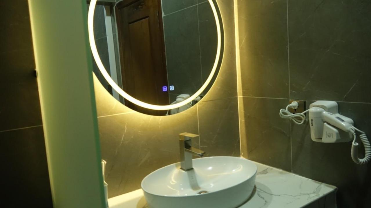 Hotel Sawadee Suorsdei Boutique Kâmpôt Zewnętrze zdjęcie